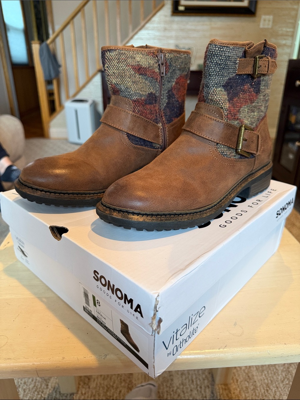 Sonoma Brown Leather Ankle Boots with Multicolor Tapestry